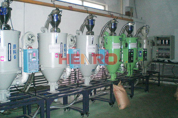 塑料顆粒集中供料系統(tǒng)不吸料的原因 塑料顆粒集中供料系統(tǒng)不吸料的原因