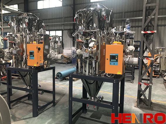 不銹鋼塑料干燥機有哪些特點優(yōu)勢 不銹鋼塑料干燥機有哪些特點優(yōu)勢